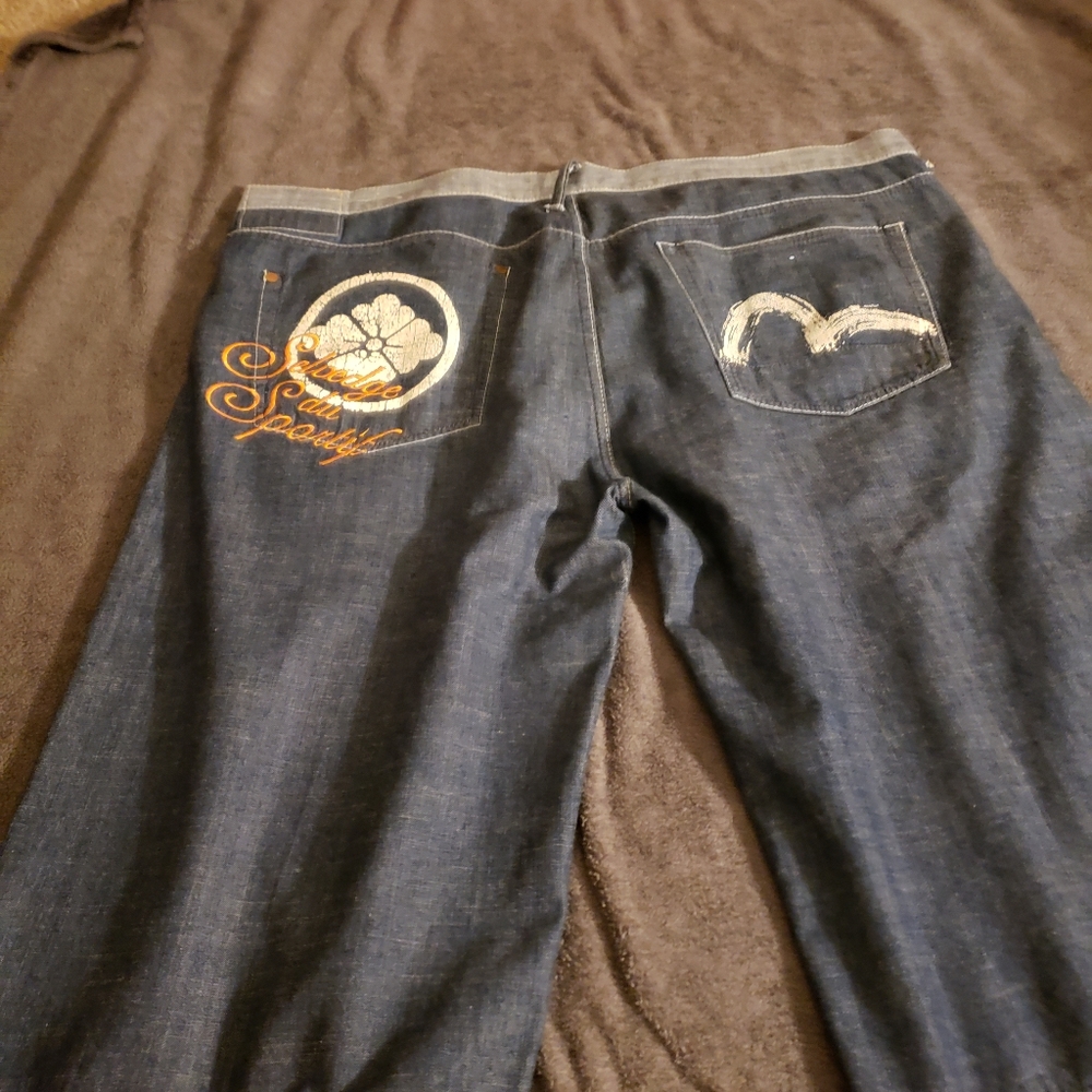 Evisu Shorts - Picture 7 of 10